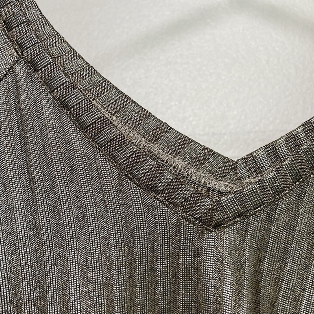 Metallic top - Picture 3 of 5